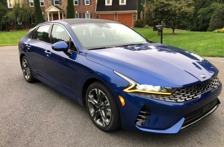 2027 Kia K5 Features